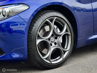 Alfa Romeo Giulia Alfa Romeo Giulia 2.0 T GME AWD Ti 280 pk I Leder I Navi I - afbeelding nr 30