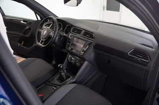 Volkswagen Tiguan Volkswagen Tiguan 1.4 TSI R Line Org NL 1ste Eig Trekhaak LED Dealer Onderhouden - afbeelding nr 21