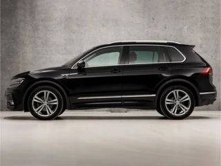 Volkswagen Tiguan Volkswagen Tiguan 1.5 TSI ACT R-Line Highline 150Pk Automaat (PANORAMADAK, DIGITAL COCKPIT, APPLE CARPLAY, ELEK SPORTSTOELEN, LEDER, STOELVERWARMING, CAMERA, GETINT GLAS, KEYLESS, LED, ELEK ACHTERKLEP, PARKEER ASSISTENT, NIEUWSTAAT) - afbeelding nr 2