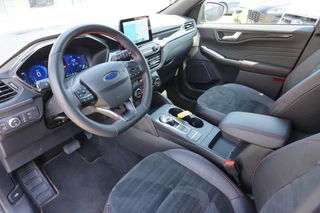 Ford Kuga Ford Kuga 2.5 PHEV ST-Line X 225PK Adaptieve Cruise Winterpack B&O Blind-Spot Navi Climate Privacy Glass Keyless Full-LED *1500KG Trekgewicht* - afbeelding nr 3
