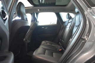 Volvo XC60 Volvo XC60 T8 390pk AWD Inscription | Schuifdak | Harman/Kardon | 360 | Hea - afbeelding nr 18