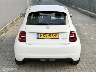 Fiat 500e Fiat 500e Icon 42 kWh 2022 SOH 97% - achteruit camera - Led - afbeelding nr 11