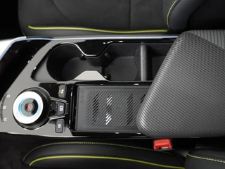 Kia EV6 - Sportstoelen - Panoramadak - 21 inch LM velgen - Navigatie - 360 graden camera - Fabrieksgarantie tot 11-2029 - afbeelding nr 40