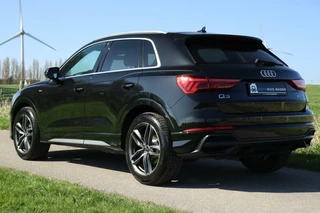 Audi Q3 Audi Q3 35 TFSI / 3x S-Line / 150PK / Automaat / Navi / Matrix LED / Keyless / 19