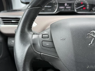 Peugeot 2008 Peugeot 2008 1.2 PureTech Urban Cross 2e Eigenaar,Navi,110pk,Clima,Cruise,Trekhaak,Pdc,Nieuwe Apk bij Aflevering - afbeelding nr 13