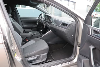 Volkswagen Polo Volkswagen Polo 1.0 TSI 116pk Highline Business 2xR-Line , Beats audio , PDC, Navi, Carplay, LMV, Cruisecontrol. dealer onderhouden. - afbeelding nr 31