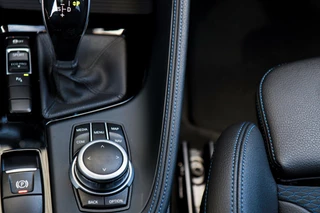 BMW X2 BMW X2 sDrive18i M-Sport M-Pakket /LED/PANODAK/KEYLESS/CAMERA/STOELVERW./TREKHAAK! - afbeelding nr 14