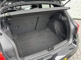 BMW 1 Serie BMW 1-serie M135i Executive RWD Schuifdak Xenon Leer Carplay - afbeelding nr 28