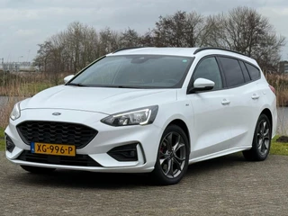 Ford Focus Ford Focus Wagon 1.0 EcoBoost ST Line Business - Frozen White - Lekker Sportief! - afbeelding nr 2