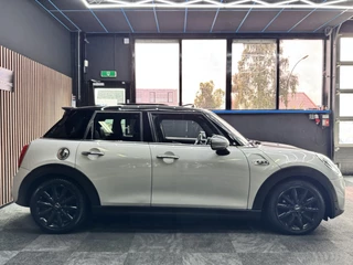 MINI Cooper S Mini Mini 2.0 Cooper S Chili Serious Business John Works pakket 1e Eig pano headup navi leder Voll opties - afbeelding nr 6