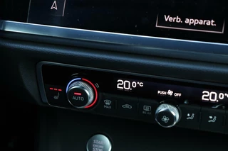 Audi Q3 Audi Q3 35 TFSI / 3x S-Line / 150PK / Automaat / Navi / Matrix LED / Keyless / 19
