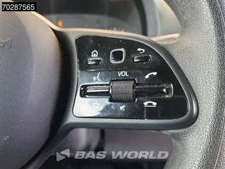 Mercedes-Benz Sprinter Mercedes Sprinter 317 CDI Automaat 170PK L3H2 Airco Camera Parkeersensoren MBUX CarPlay Euro6 L3 16m3 Airco - afbeelding nr 18