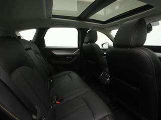Mazda CX-60 Mazda CX-60 2.5 E-SKYACTIV PHEV Exclusive-Line 4WD automaat | Panorama Pack | Comfort Pack met wegklapbare trekhaak en all-weather banden : dealer onderhouden - afbeelding nr 20