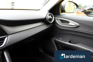 Alfa Romeo Giulia Alfa Romeo Giulia 2.0 T Q4 AWD Veloce carplay leder - afbeelding nr 11