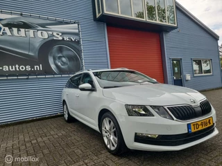 Škoda Octavia Skoda Octavia Combi 1.0 TSI Style Business Sport DSG-7. Vol! - afbeelding nr 49