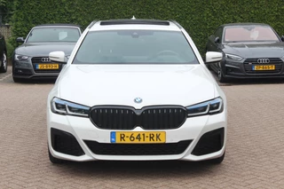 BMW 5 Serie BMW 5 Serie Touring 530e Business Ed. M Sport / Trekhaak / Panoramadak / Head-up / 19'' / Laser LED / Sfeerverlichting / Leder / Safety-pack / Stuurverwarming / Cruise Control - afbeelding nr 8
