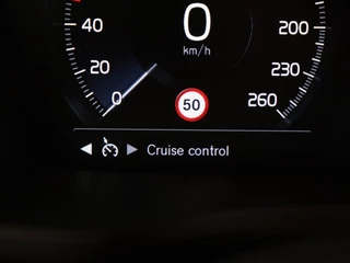 Volvo V60 Volvo V60 T8 PLUG-IN HYBRID AWD R-DESIGN HARMAN KARDON CAMERA DAB+ - afbeelding nr 30