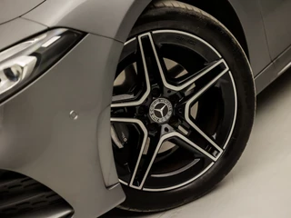 Mercedes-Benz A-Klasse Automaat (APPLE CARPLAY, GROOT NAVI, CAMERA, LEDER/ALCANTARA, DIAMOND GRILL, SPORTSTOELEN, STOELVERWARMING, GETINT GLAS, WIDESCREEN, NIEUWE APK, NIEUWSTAAT) - afbeelding nr 16