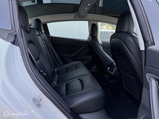 Tesla Model 3 Tesla Model 3 Long Range AWD 75 kW, Netjes,SOH 87 %,trekhaak - afbeelding nr 6