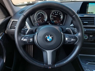 BMW 1 Serie 118i 136pk Automaat Executive Sport-Line | Origineel NL | Navi | Clima | Cruise | Bluetooth Carkit+Streaming | Led Koplampen | Licht+Regensensor | Pdc | Mistlampen | Privacy Glass | 16''lm - afbeelding nr 12