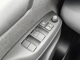 Toyota Yaris Toyota Yaris 1.5 Hybrid Dynamic | All Weather | Keyless Entry | Android Auto - afbeelding nr 21