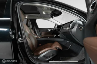 Volvo V60 Volvo V60 2.0 T5 R-Design|PANO|H&K|HUD|LEDER|KEYLESS|ACC| - afbeelding nr 9