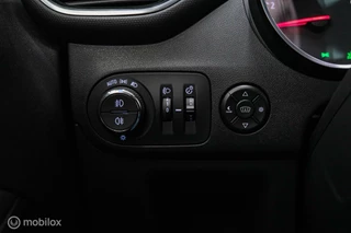 Opel Crossland X Opel Crossland X 1.2 Turbo | CarPlay | Camera | Trekhaak | 1e eigenaar | NL auto NAP | Head up display | sport stoelen | - afbeelding nr 18