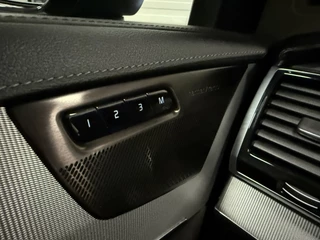 Volvo XC90 Volvo XC90 T8 Recharge AWD R-Design BLACK LONG RANGE PANO/TREKHAAK/HEAD-UP/MEMORY/H&K/CAMERA/ACC/PILOT-ASSIST/KEYLESS/LEER-SPORT/GOOGLE/PRIVACY/20
