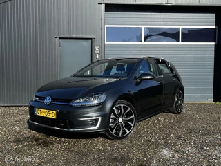 Volkswagen Golf - 396196156-0