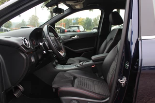 Mercedes-Benz B-Klasse Mercedes-Benz B-Klasse 180 Business Solution AMG Upgrade Edition / Camera / Navigatie / 18'' / Stoelverwarming / Cruise Control - afbeelding nr 10
