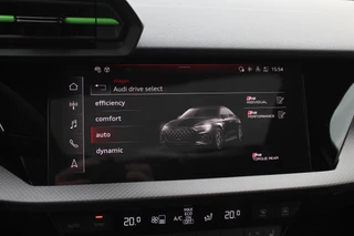Audi RS3 Audi RS3 Limousine 2.5 TFSI quattro / Verlengd Garantie / Milltek / Keramisch / Panoramadak / Camera / Head-up / B&O / Matrix LED / ACC / Leder - afbeelding nr 23