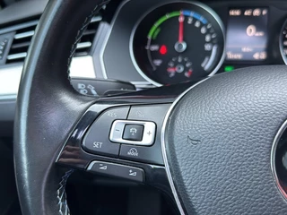 Volkswagen Passat Volkswagen Passat Variant 1.4 TSI DSG GTE PANO-DAK/LEDER/TREKHAAK/360CAMERA/AMBIENTE+ - afbeelding nr 15