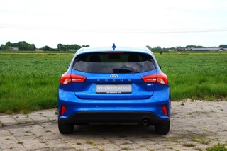 Ford Focus Ford Focus 1.0 EcoBoost Hybrid Titanium X / Virtual Dash / NL Auto / Dealeronderhouden - afbeelding nr 5