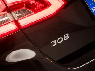 Peugeot 308 Automaat (PANORAMADAK, NAVIGATIE, CLIMATE, LED KOPLAMPEN, PARKEERSENSOREN, SPORTSTOELEN, GETINT GLAS, CRUISE, NIEUWE APK, NIEUWSTAAT) - afbeelding nr 26