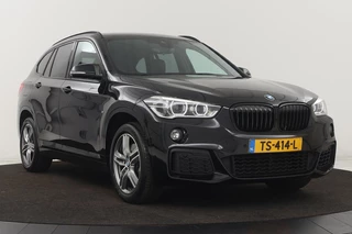 BMW X1 BMW X1 sDrive20i M Sport | Leder | Head-Up |  Stoelverwarming | Camera | Full LED | Sportstoelen | Navigatie | Park Assist | DAB - afbeelding nr 35