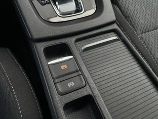 Škoda Octavia Škoda Octavia Combi 1.5 e-TSI Business Edition Plus | Trekhaak | Head-Up | Carplay | LED | Sfeerverl. | Camera | Memory - afbeelding nr 46