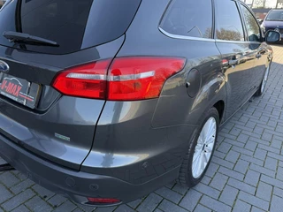 Ford Focus Ford Focus Wagon 1.0 Titanium Navi Xenon Trekhaak Clima Stoelverw - afbeelding nr 33