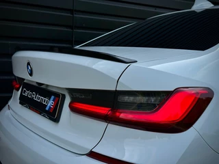 BMW 3 Serie BMW 3 Serie 330i M-PERFORMANCE DAK|HEADUP|360CAM|ACC|INDIVIDUAL - afbeelding nr 17