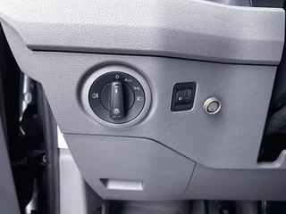 Volkswagen Crafter Volkswagen Crafter 30 2.0 TDI L3H3 Navigatie Achteruitrijcamera Betimmering Cruise Control - afbeelding nr 25