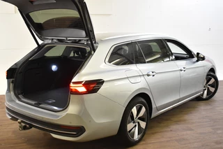 Volkswagen Passat Volkswagen Passat Variant 1.5 eTSI 150PK DSG BUSINESS ALCANTARA/360°CAMERA/TREKHAAK - afbeelding nr 11