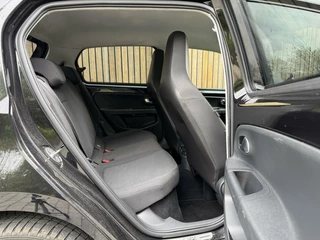 Volkswagen up! Volkswagen Up! 1.0 BMT move up! Airco | Stoelverwarming | Bluetooth | Telefoonhouder | Lichtmetalen velgen | Armsteun | LED Mistlampen voor | Historie aanwezig! - afbeelding nr 25