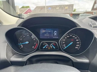 Ford Kuga Ford Kuga 1.5 Titanium Styling Pack | Pano | Navi | Stoel verw - afbeelding nr 4