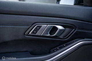 BMW 3 Serie BMW 318i M Perf | Harman Kardon | Pano | Dealer Onderhouden - afbeelding nr 21