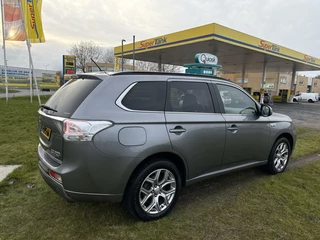 Mitsubishi Outlander Mitsubishi Outlander 2.0 PHEV Instyle - NAVI/LEER/DAKJE/NAP - afbeelding nr 7