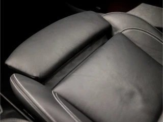 BMW X4 BMW X4 xDrive20i M Sport High Executive 184Pk Automaat (NAVIGATIE, M PAKKET, HARMAN/KARDON, GETINT GLAS, LEDEREN SPORTSTOELEN, STOELVERWARMING, XENON, PARKEERSENSOREN, ZWART HEMEL, NIEUWSTAAT) - afbeelding nr 31