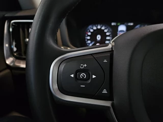 Volvo V60 Volvo V60 2.0 B3 Momentum Advantage / CarPlay / Navi / NL Auto - afbeelding nr 32