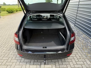 Škoda Octavia Skoda Octavia Combi 1.0 TSI  Style Bus. FUL Leder Memory Stoel - afbeelding nr 15