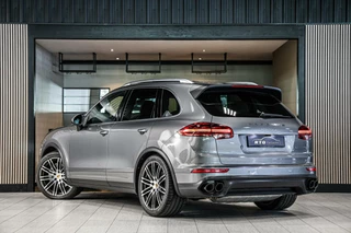 Porsche Cayenne Porsche Cayenne 3.6 V6 S Turbo | Dealer onderhouden l 21'' - afbeelding nr 3