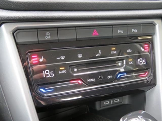 Volkswagen T-Roc Volkswagen T-Roc 1.5 TSI 150pk DSG-aut. LIFE BNS / Navi / Trekhaak afn.baar / Stoelverw. / FABRIEKS garantie - afbeelding nr 33