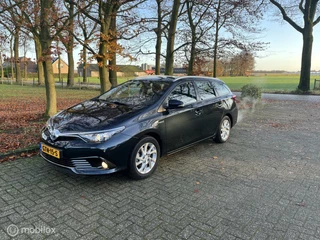 Toyota Auris - 200354788-0